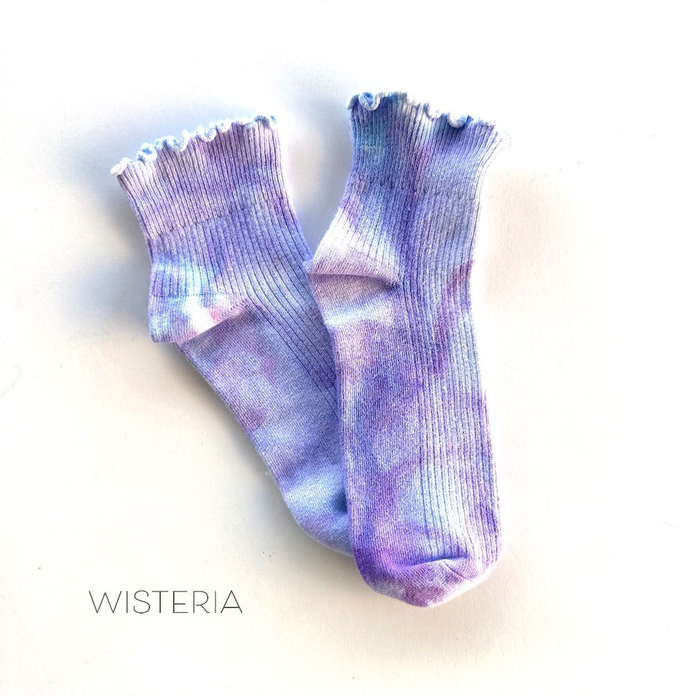 Lavender Hand Dyed Ruffle Socks Hyacinth Purple Mid Crew Tie Dye Ice Dye Size L